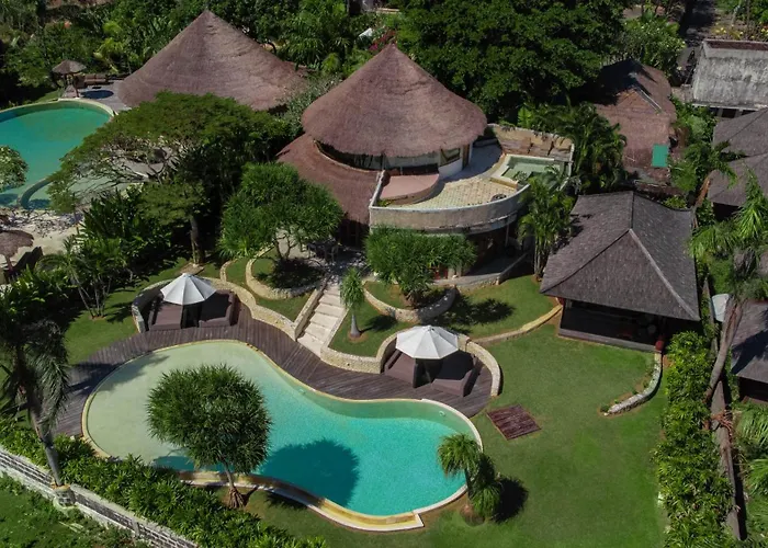 Three-bedroom With Private Pool At La Joya Balangan * ジンバラン