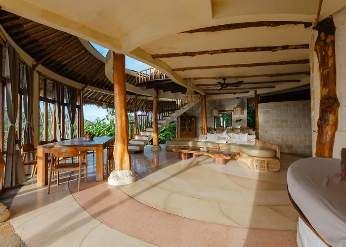 Three-bedroom With Private Pool At La Joya Balangan ジンバラン