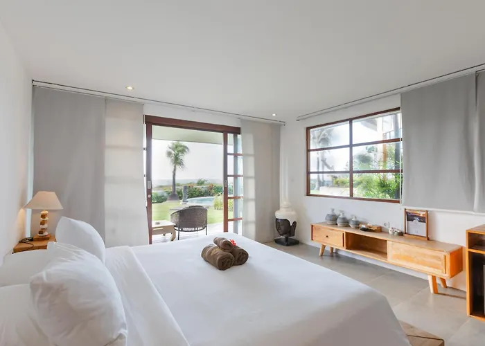 Three-bedroom With Private Pool At La Joya Balangan * ジンバラン