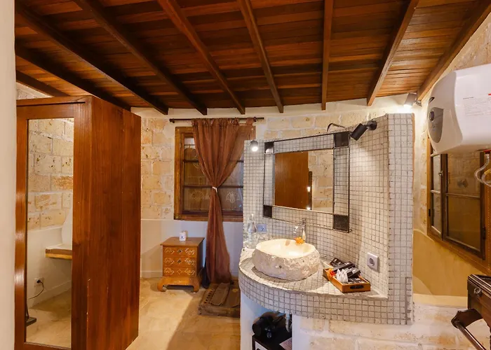 Three-bedroom With Private Pool At La Joya Balangan *